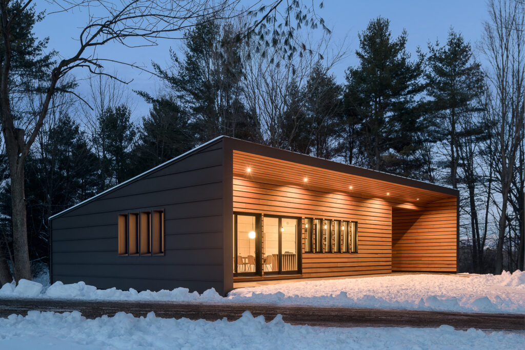 O-30 Modular home built in Vermont by Silver Maple construction using panelized construction. Visual for a new homeowner.
